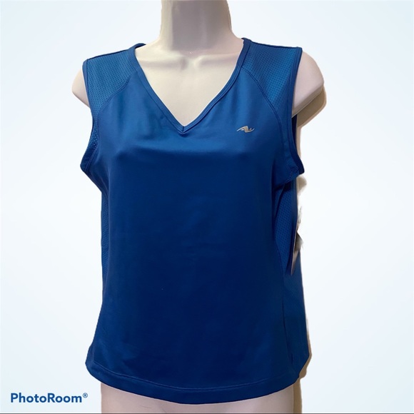 Blue workout muscle tank  🛍️ 3/$18 bundle your likes and 🔥 4/$20 - Picture 2 of 7